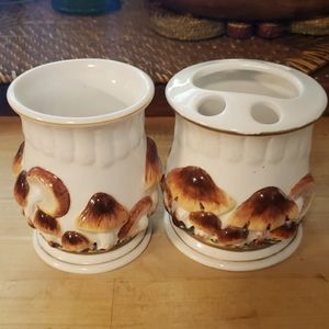 Vintage Mushroom Toothbrush Holder & Cup